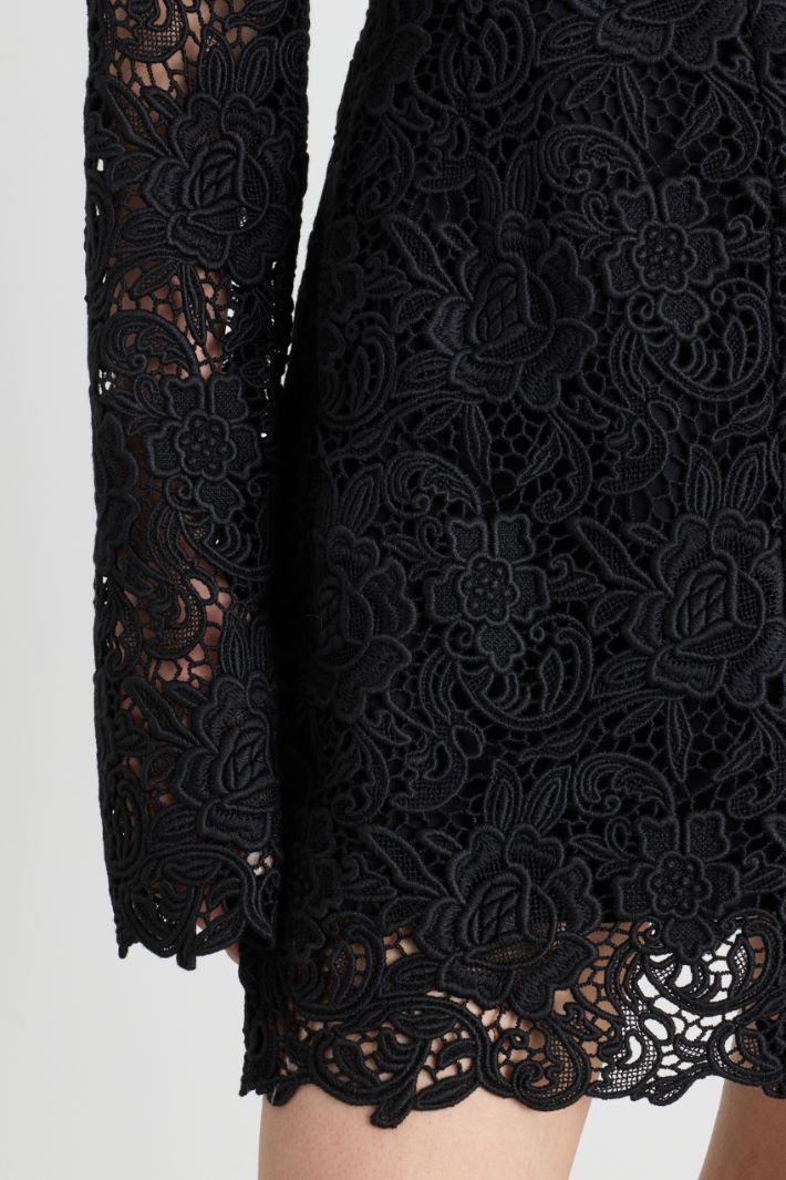 Short floral macramé dress - BLACK - Intrend - 3