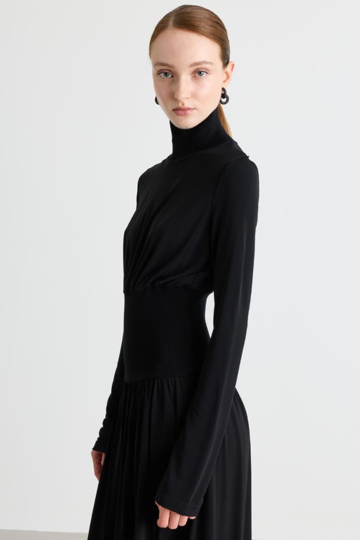Dress with knitted inserts - BLACK - Intrend - 3