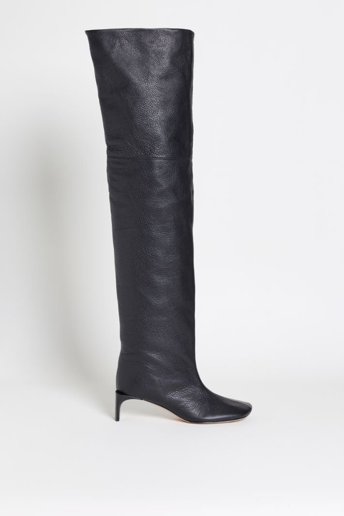 Botas mosqueteras de piel - NEGRO - Intrend