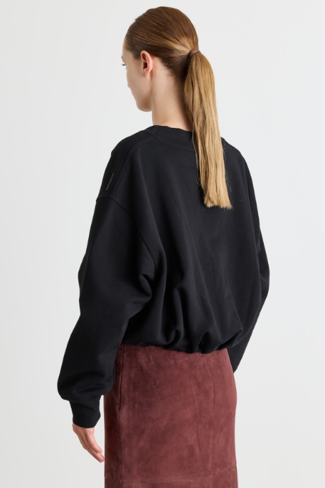 Felpa crop con scollo a V
