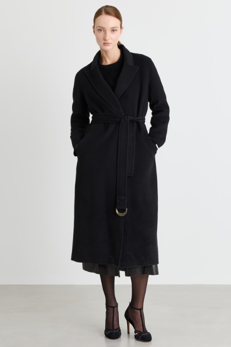 Cappotto doppiopetto in lana con cintura