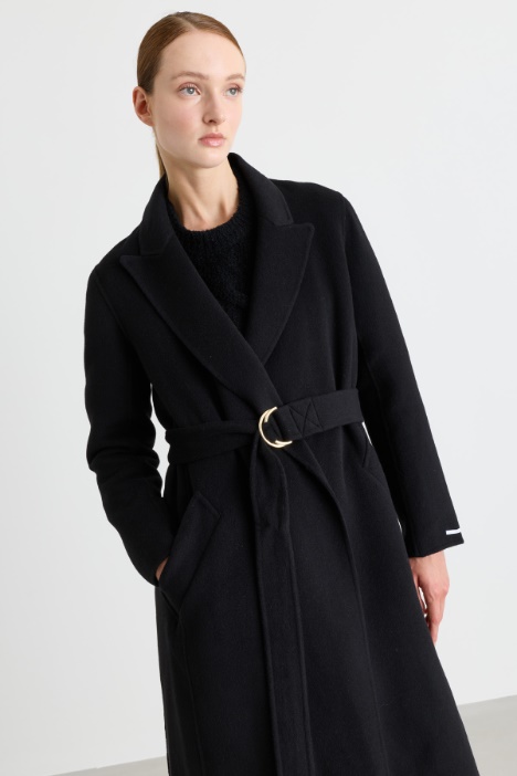 Cappotto doppiopetto in lana con cintura