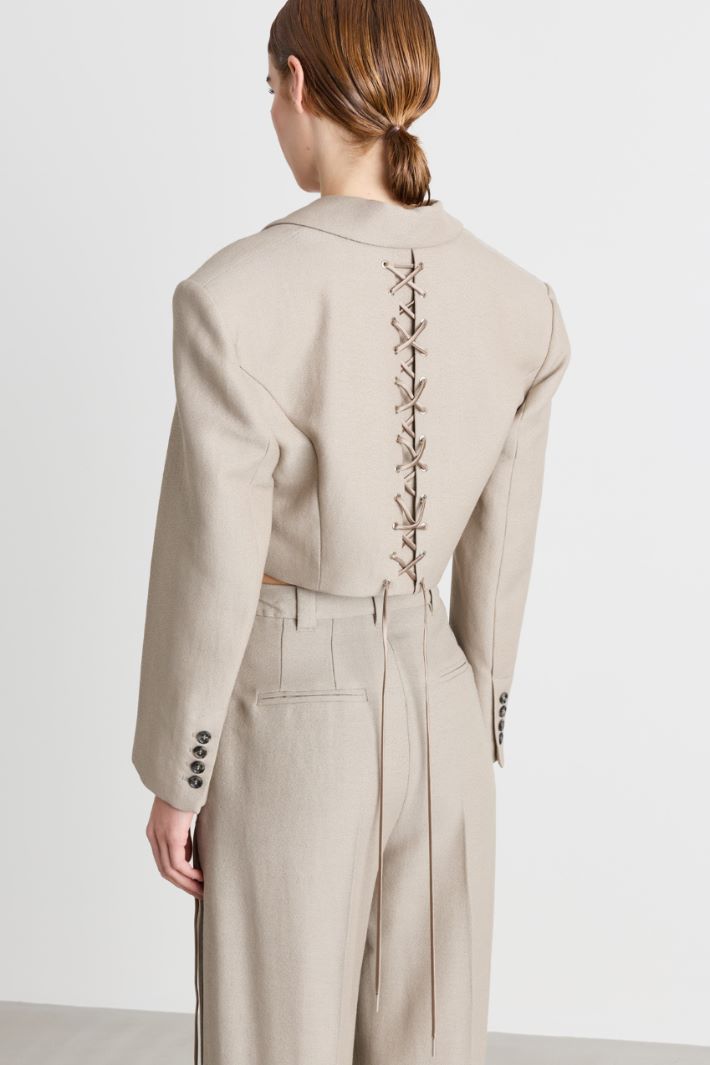 Cropped lace-up blazer - GREY - Intrend - 4