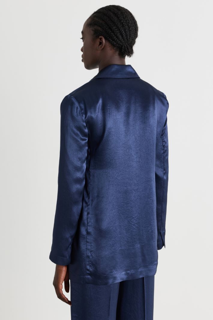 Straight-fit crushed satin blazer - BLUE - Intrend - 4
