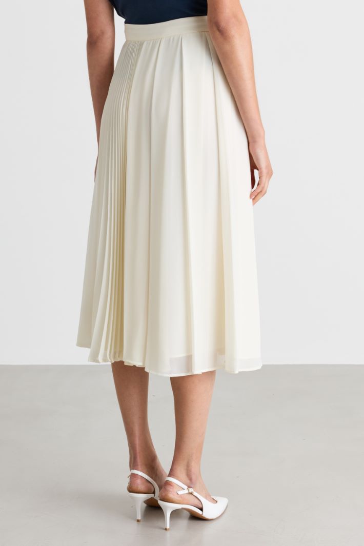 Pleated georgette skirt - WHITE - Intrend - 4