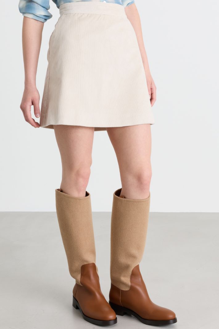 Corduroy Miniskirt - WHITE - Intrend - 2
