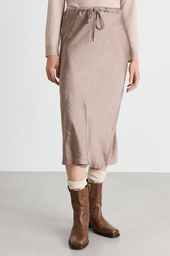 Crinkle-effect midi skirt - PINK - Intrend - 2