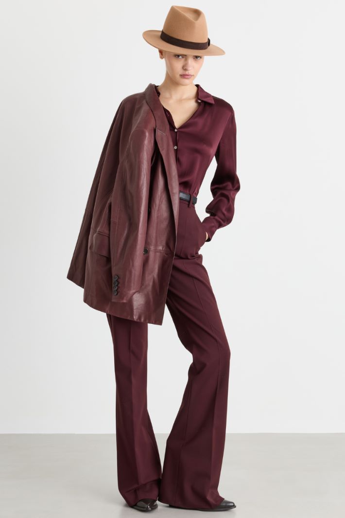 Blusa fluida in raso - BORDEAUX - Intrend