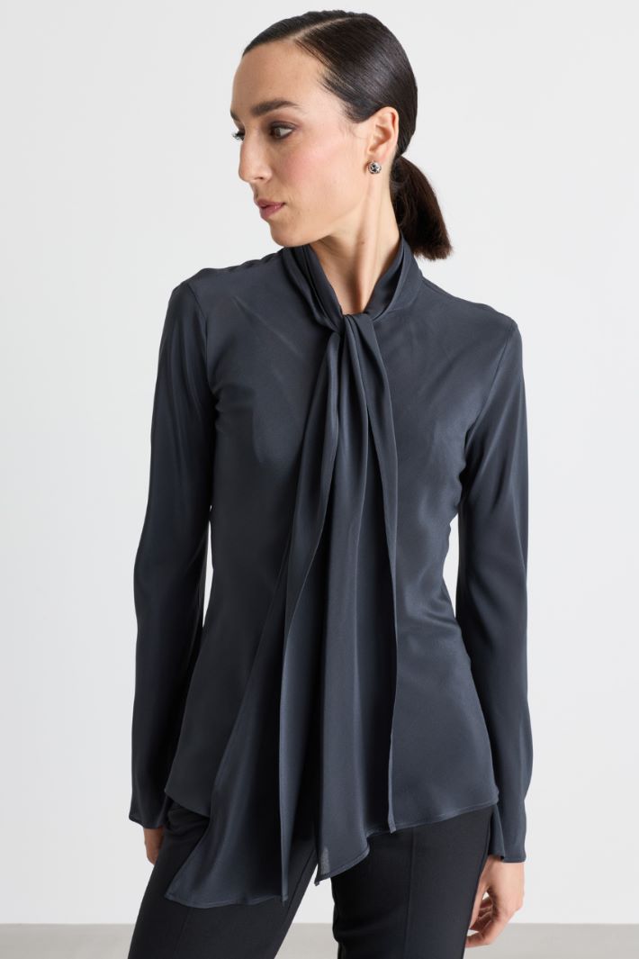 Blusa aderente con collo a foulard - GRIGIO - Intrend - 2