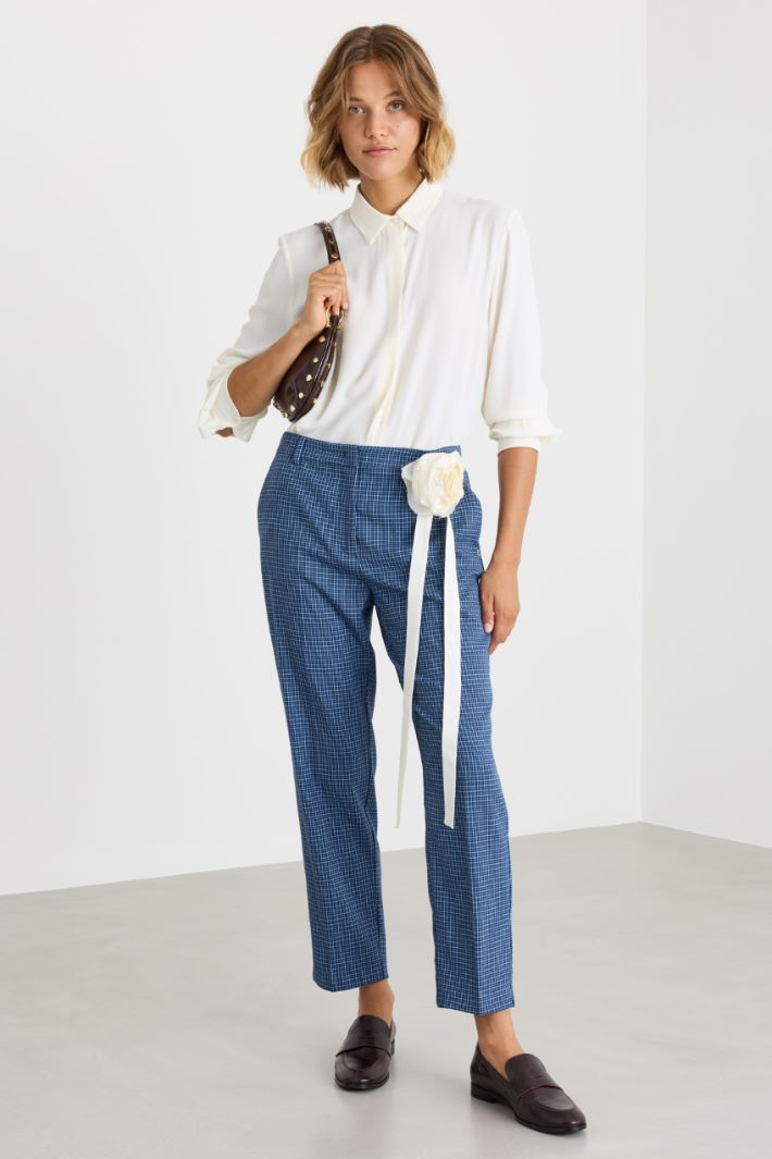 Floral-detail crepe shirt - WHITE - Intrend