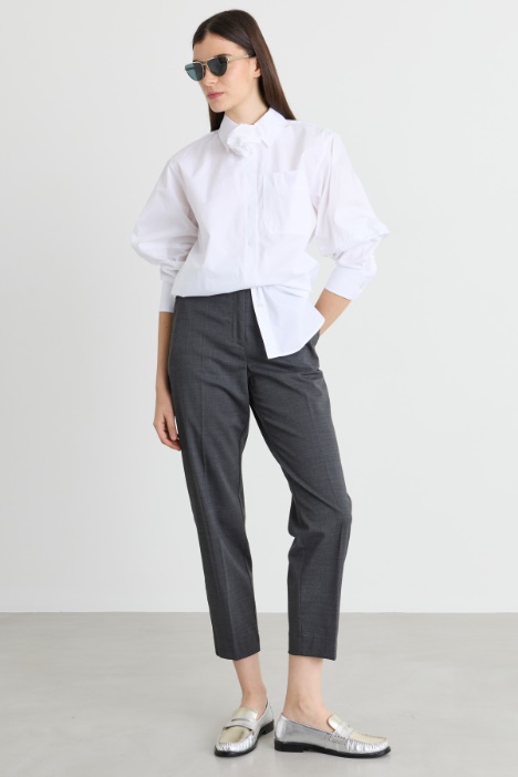 Camicia con cravatta e fiore - Intrend
