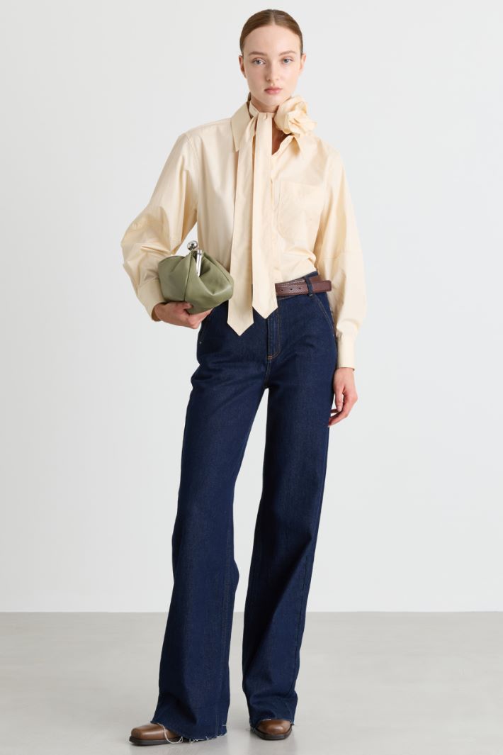 Camicia con cravatta e fiore - ARANCIONE - Intrend