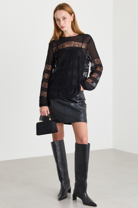 Blusa de georgette con encaje - Intrend