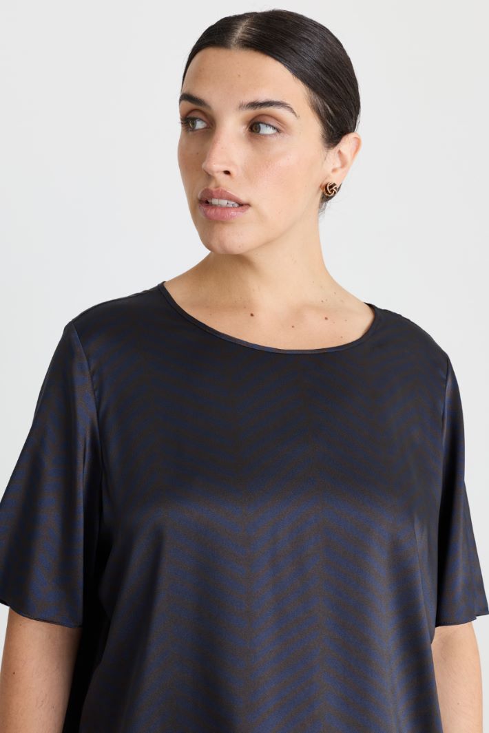 Top in raso stampato - MARRONE BLU - Intrend - 3