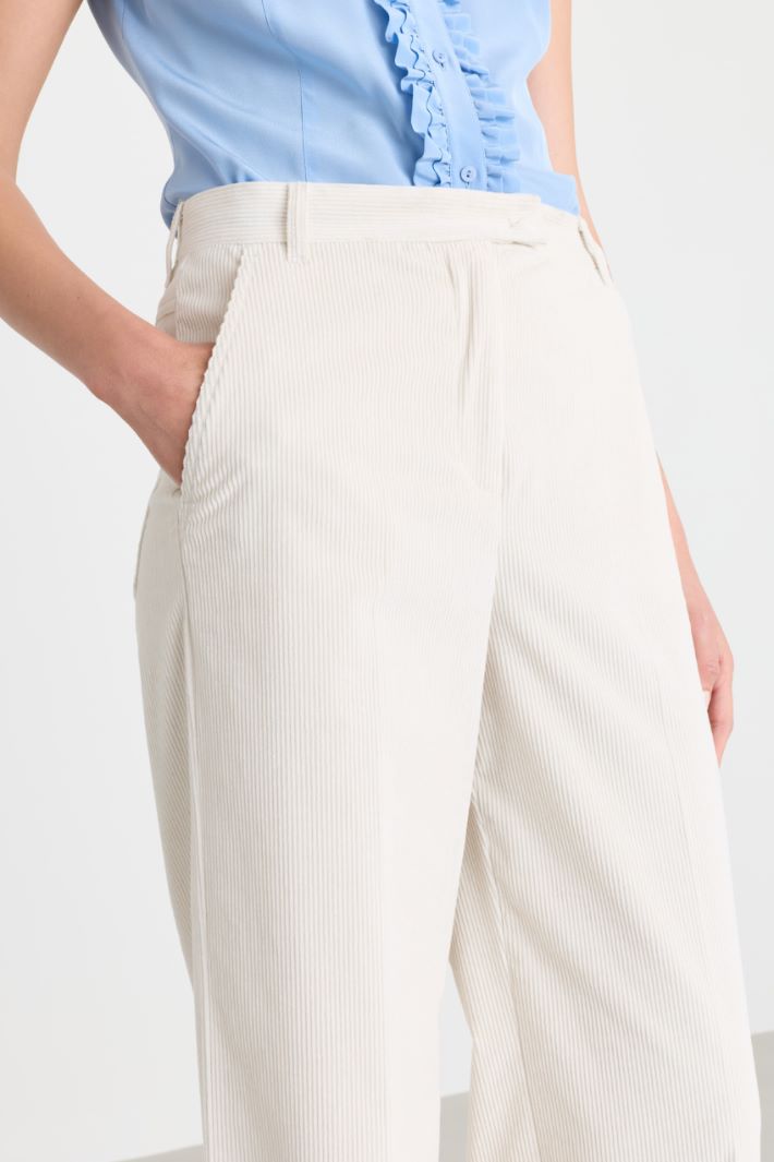 Straight corduroy trousers - WHITE - Intrend - 3