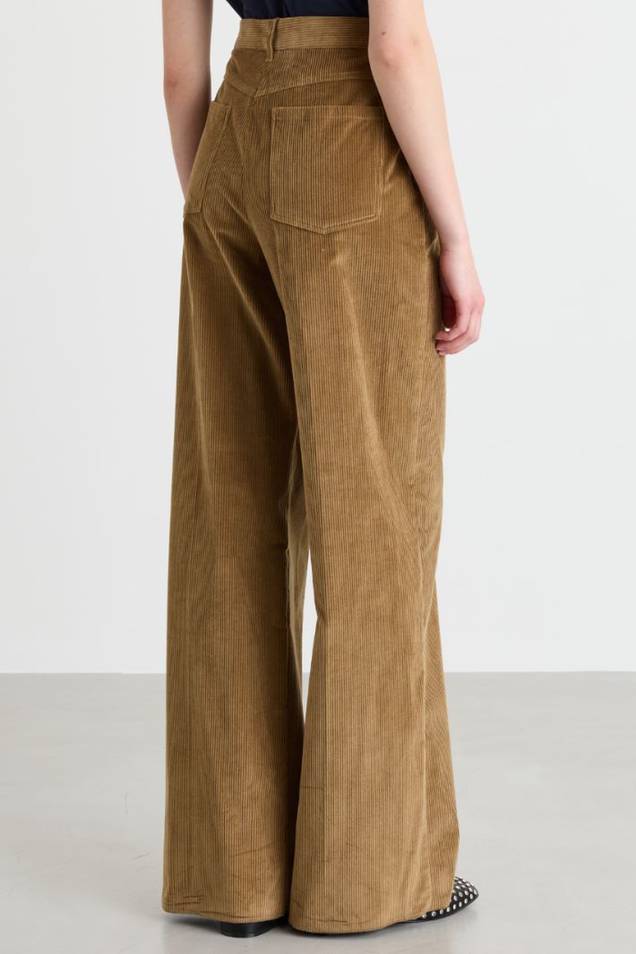 Straight corduroy trousers - CAMEL - Intrend - 4