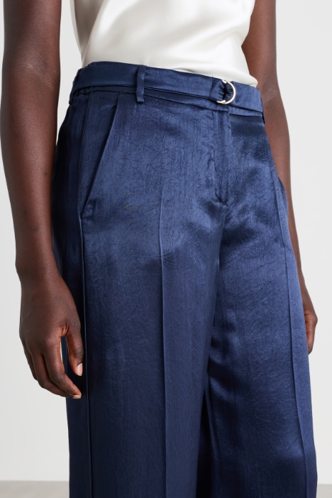 Pantalone in raso effetto stropicciato