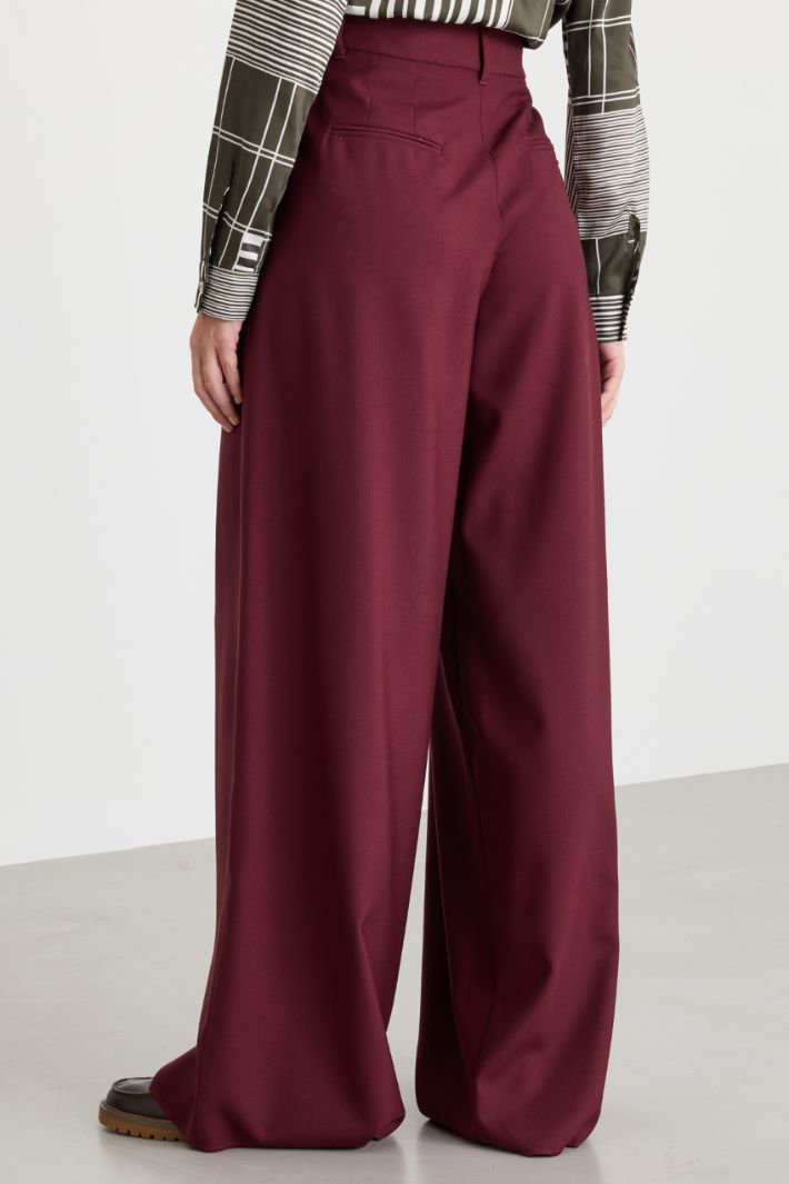 Wide-leg gabardine trousers - BORDEAUX - Intrend - 4