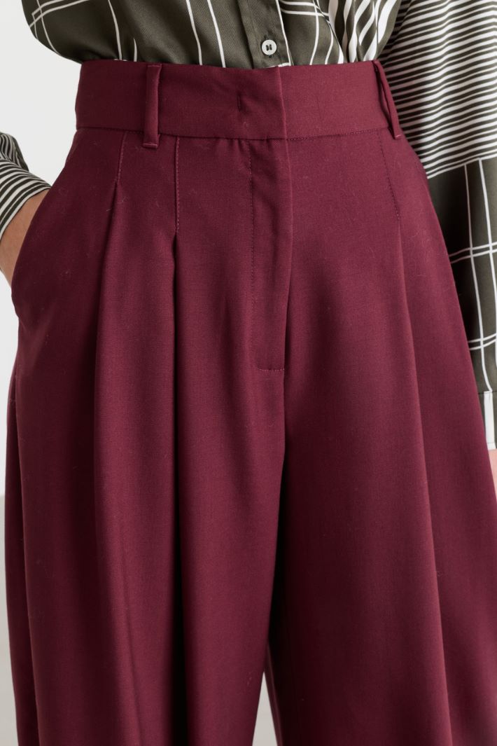 Wide-leg gabardine trousers - BORDEAUX - Intrend - 3