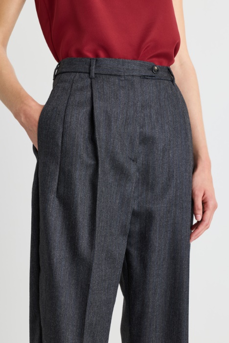 Pantalone con pinces