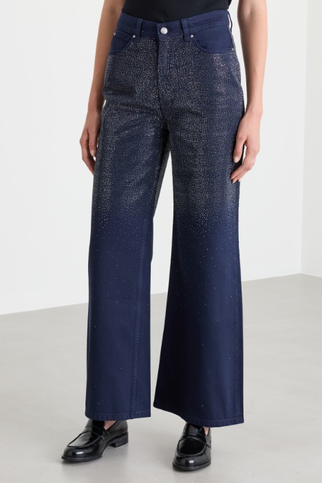Jeans ampi con strass