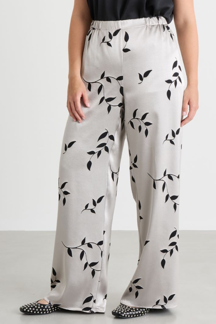 Wide-leg dévoré satin trousers - GREY - Intrend - 2