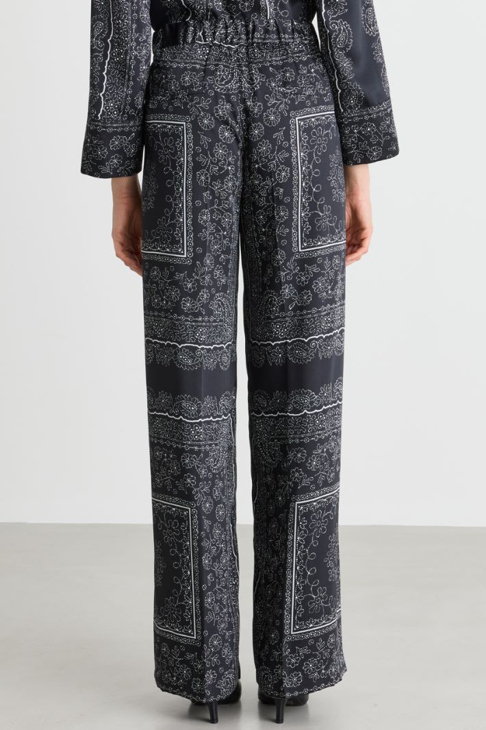 Wide-leg stretch twill trousers - BLACK - Intrend - 4