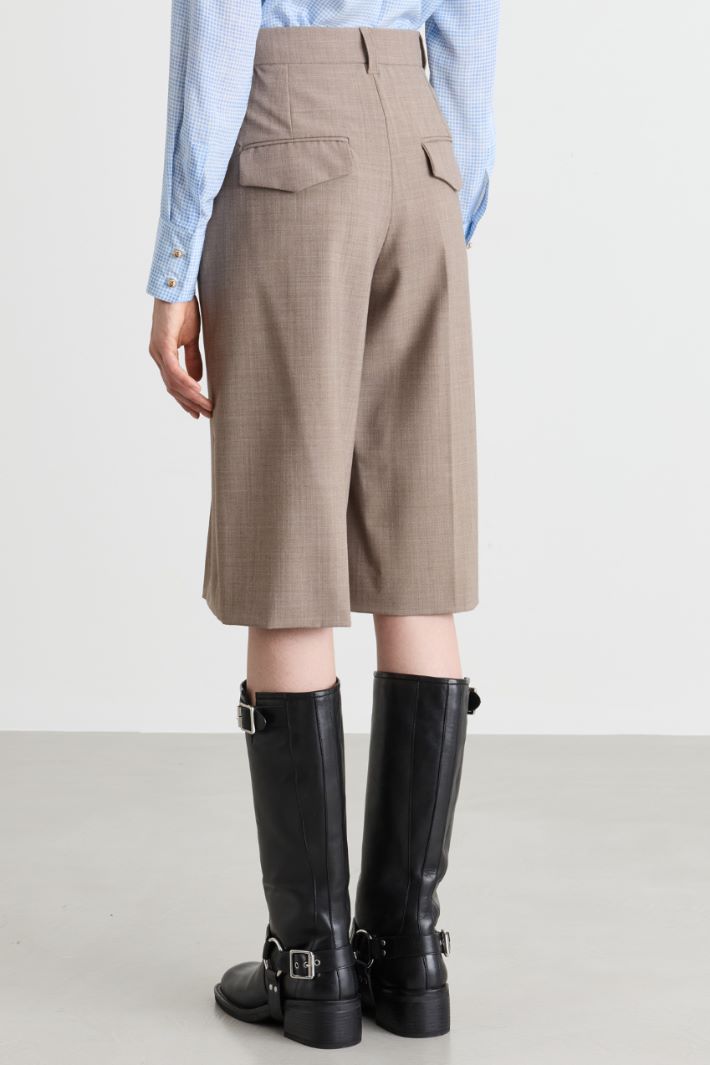 Bermuda in tela stretch - BEIGE - Intrend - 4