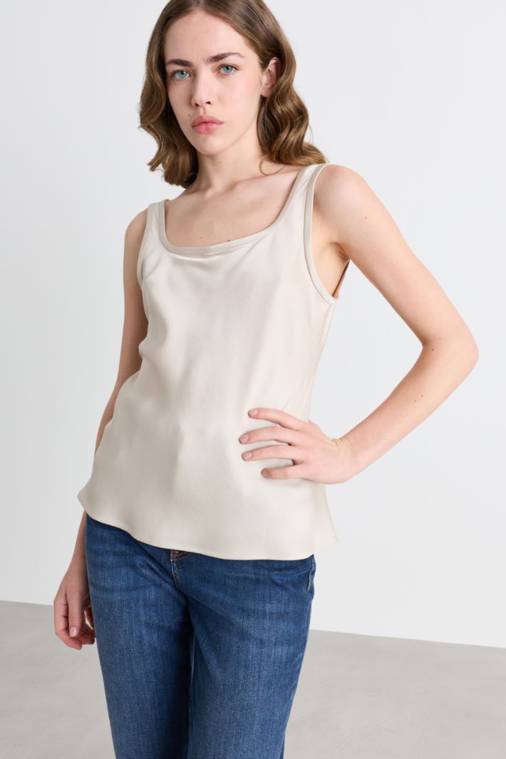 Top smanicato in raso - BEIGE - Intrend - 2