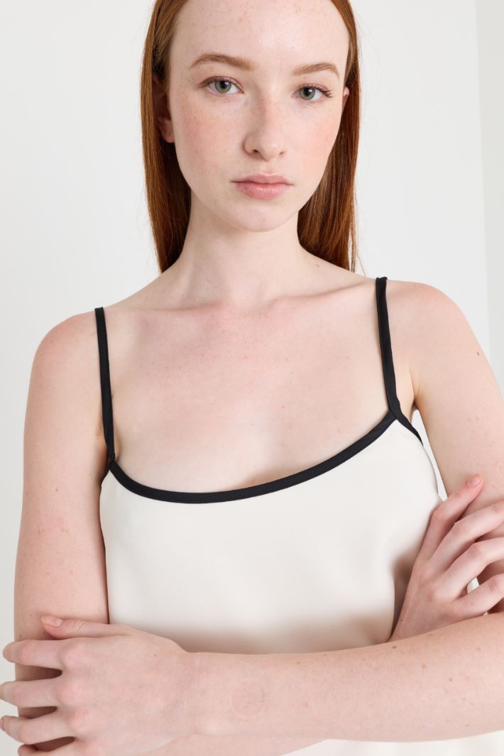 Slip top con dettagli a contrasto - BIANCO - Intrend - 3