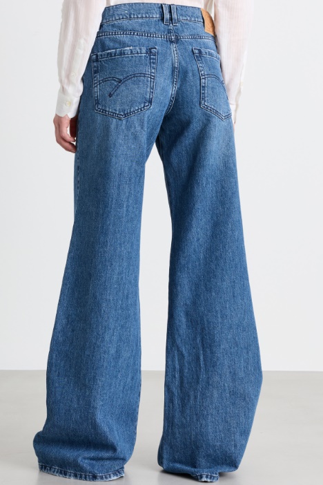 Jeans wide leg a vita bassa