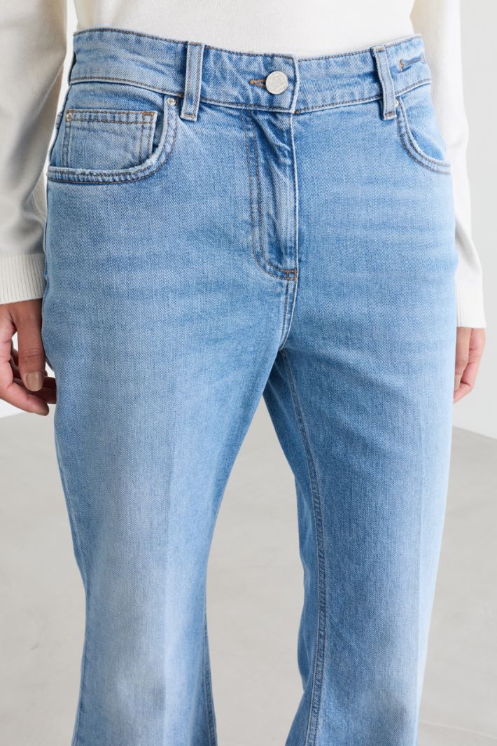 Cropped Flare Jeans - HIMMELBLAU - Intrend - 3