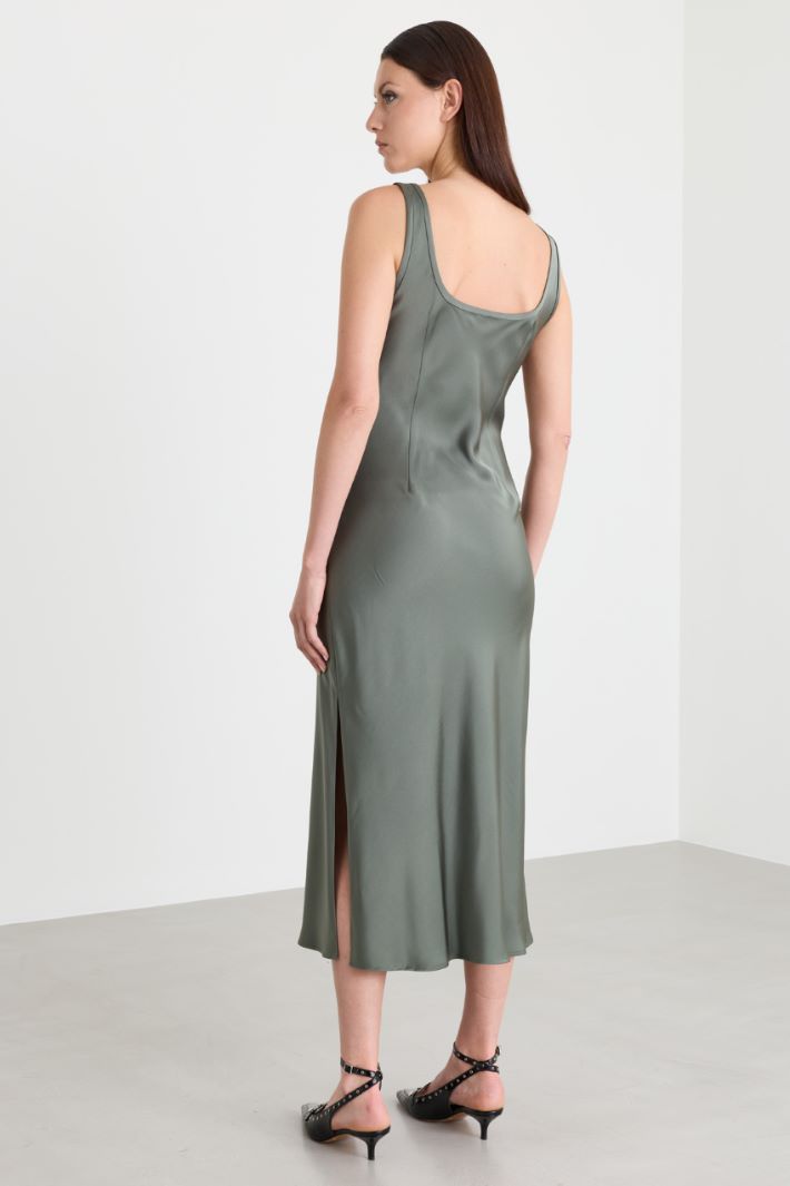 Abito lungo in raso - VERDE - Intrend - 4