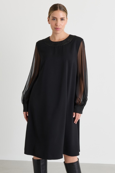 Abito in cady stretch e chiffon