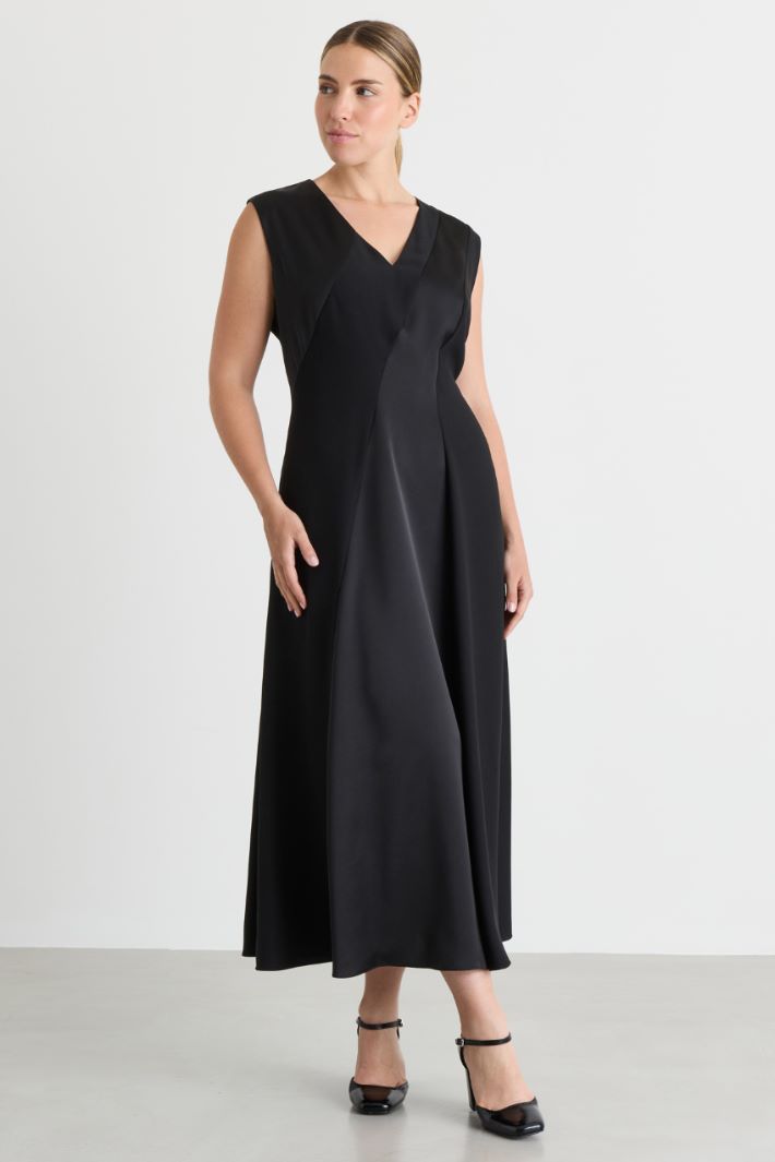 Short crepe de chine dress - BLACK - Intrend - 2