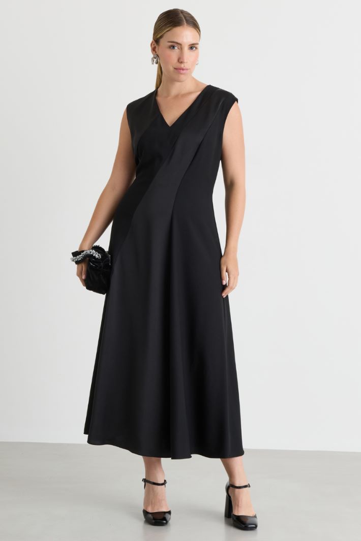 Short crepe de chine dress - BLACK - Intrend