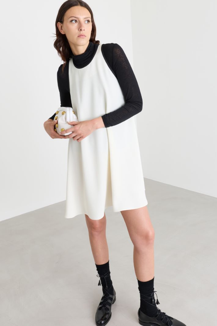 Short dress with contrast trim - WHITE - Intrend - 2