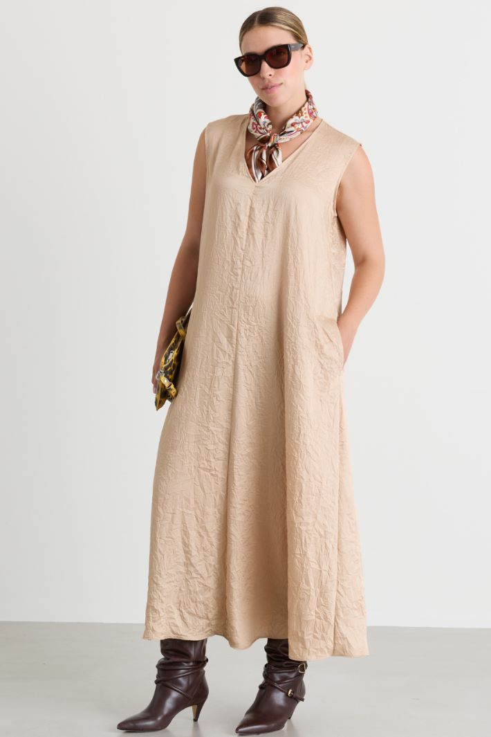 Robe en twill effet froissé - CHAMEAU - Intrend