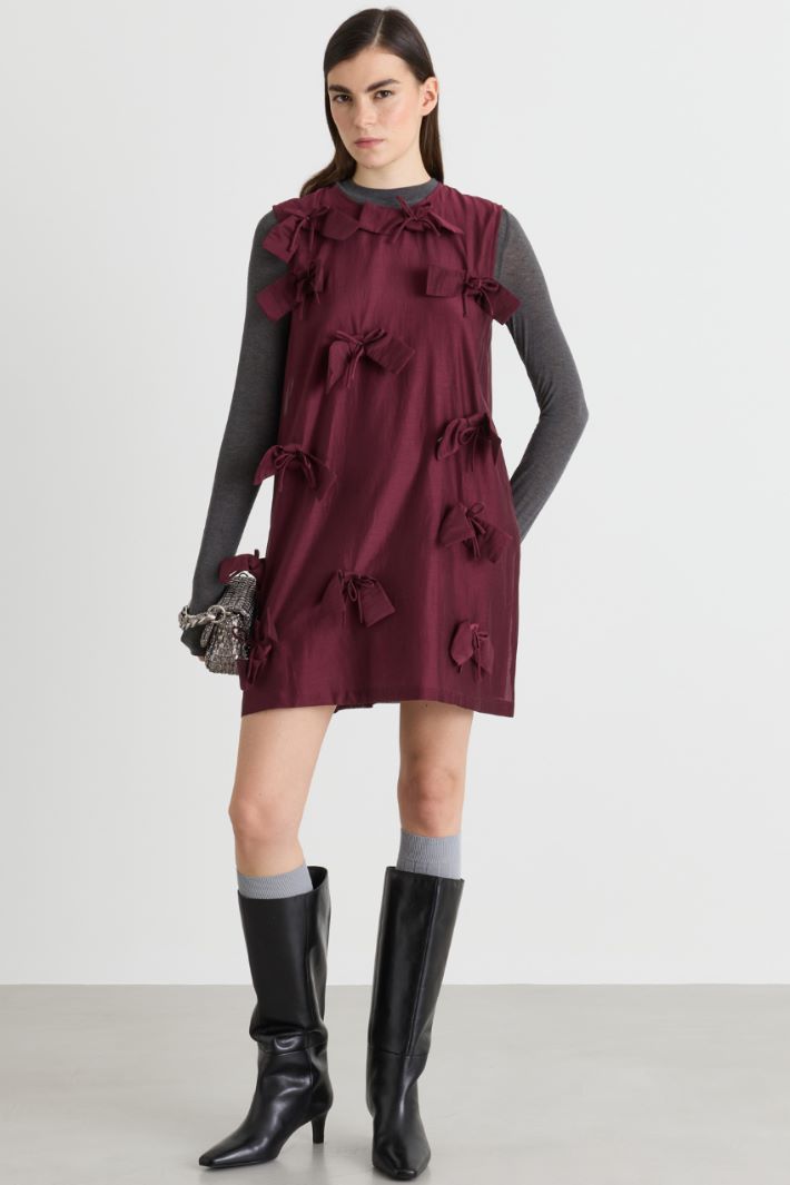 Sleeveless dress with bows - BORDEAUX - Intrend