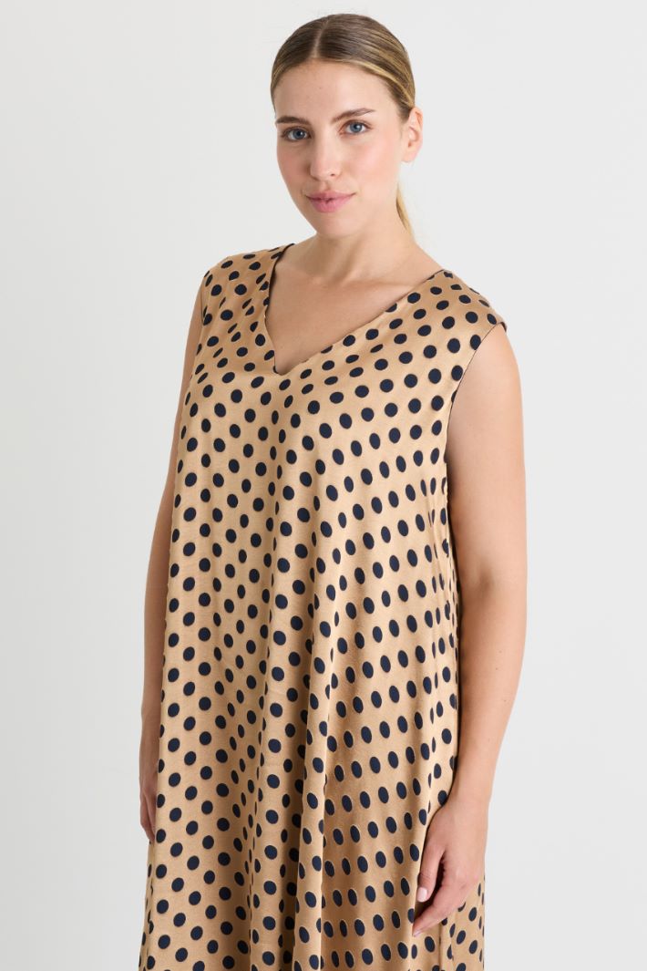 Long polka-dot dress - CAMEL - Intrend - 3