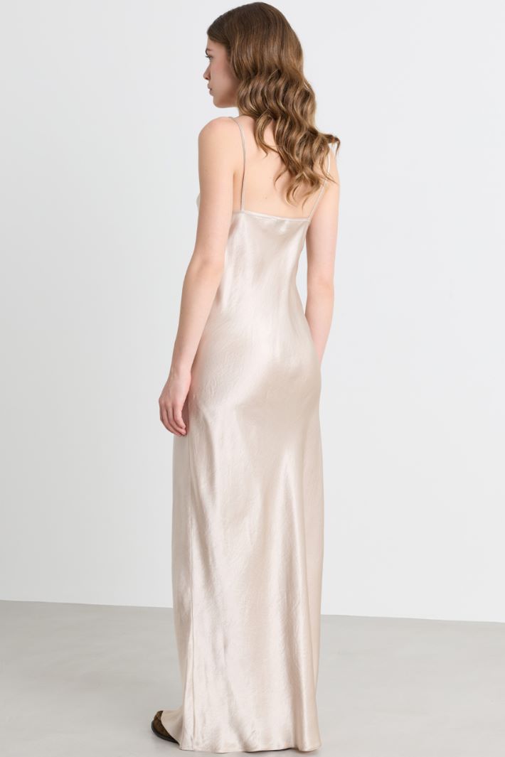 Long satin dress - BEIGE - Intrend - 4
