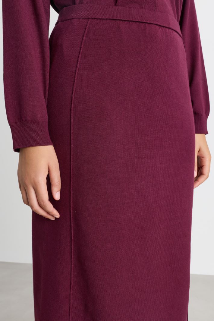 Knitted pencil skirt - BORDEAUX - Intrend - 3