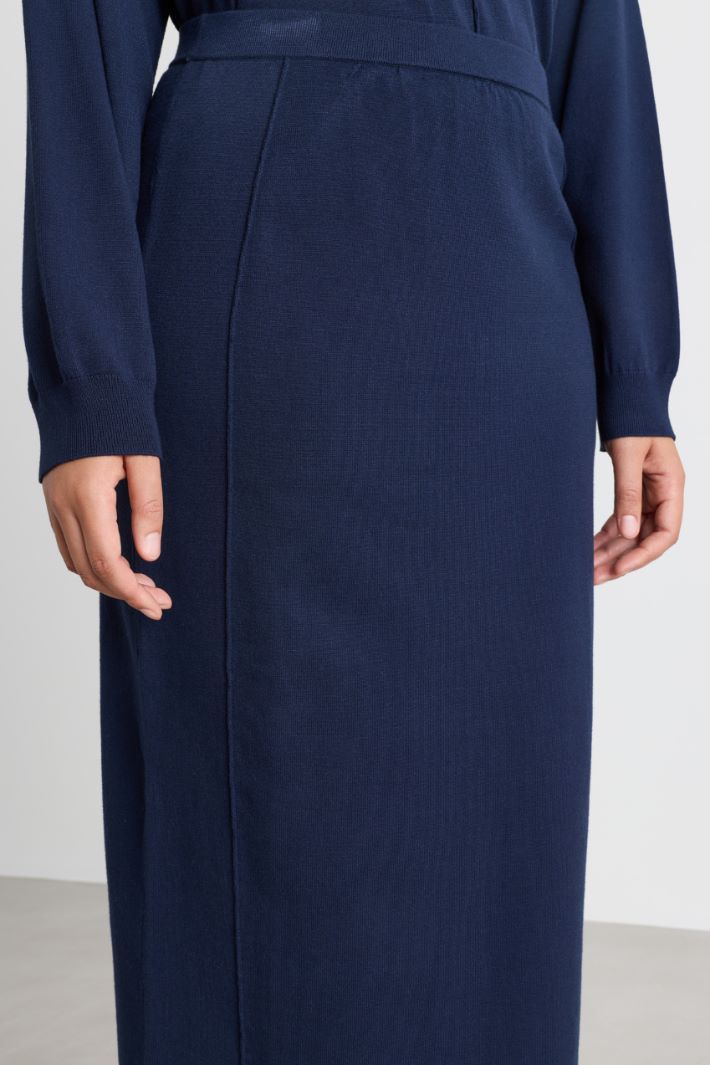 Knitted pencil skirt - BLUE - Intrend - 3