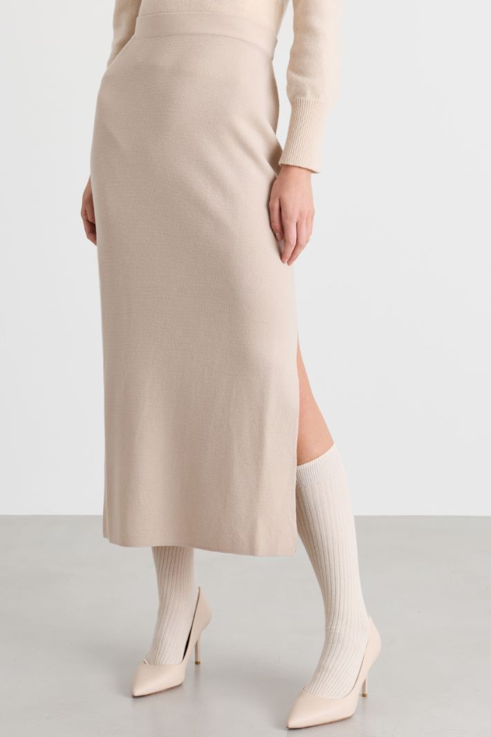 Knitted midi skirt - BEIGE - Intrend - 2