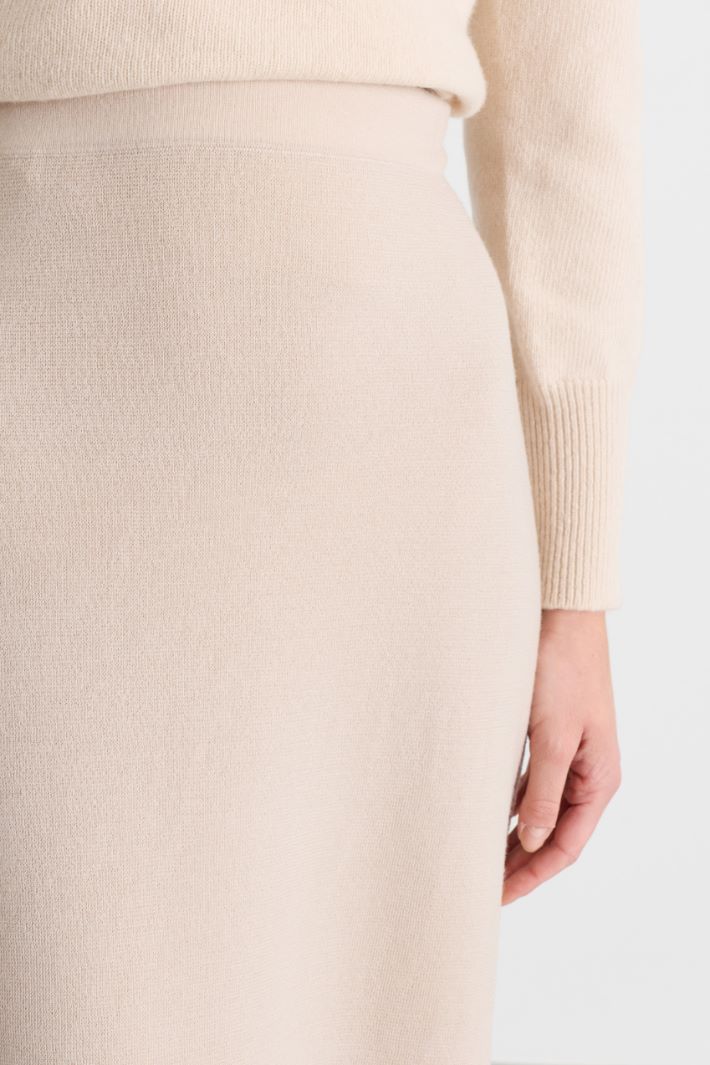 Knitted midi skirt - BEIGE - Intrend - 3