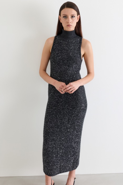 Abito in maglia con paillettes