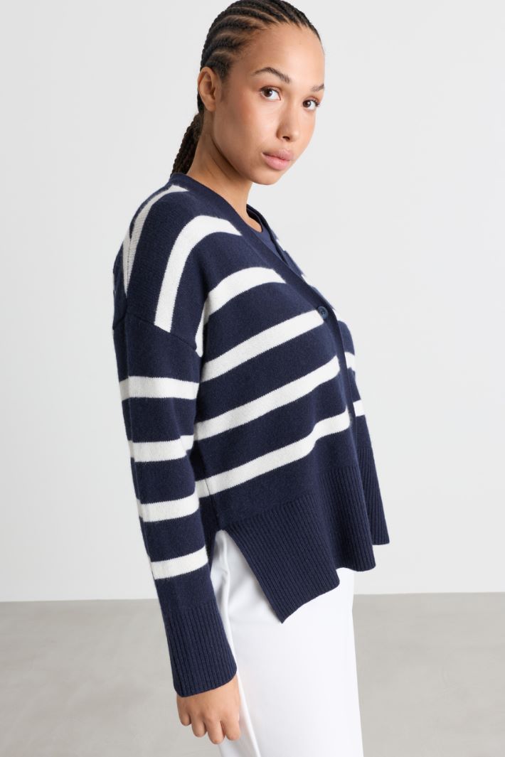 Boxy cardigan with side slits - BLUE - Intrend - 3