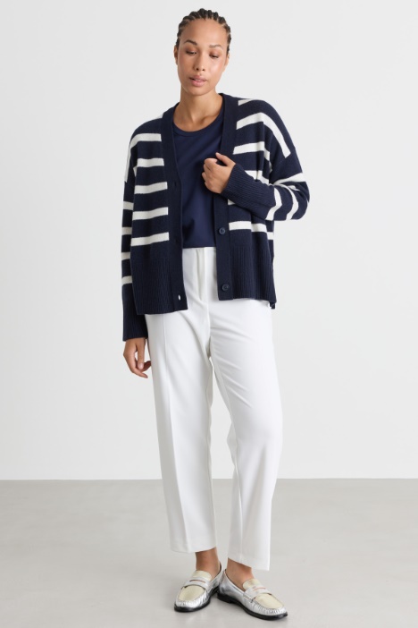 Cardigan boxy con spacchi