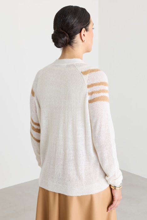 Cardigan soffice con intarsio