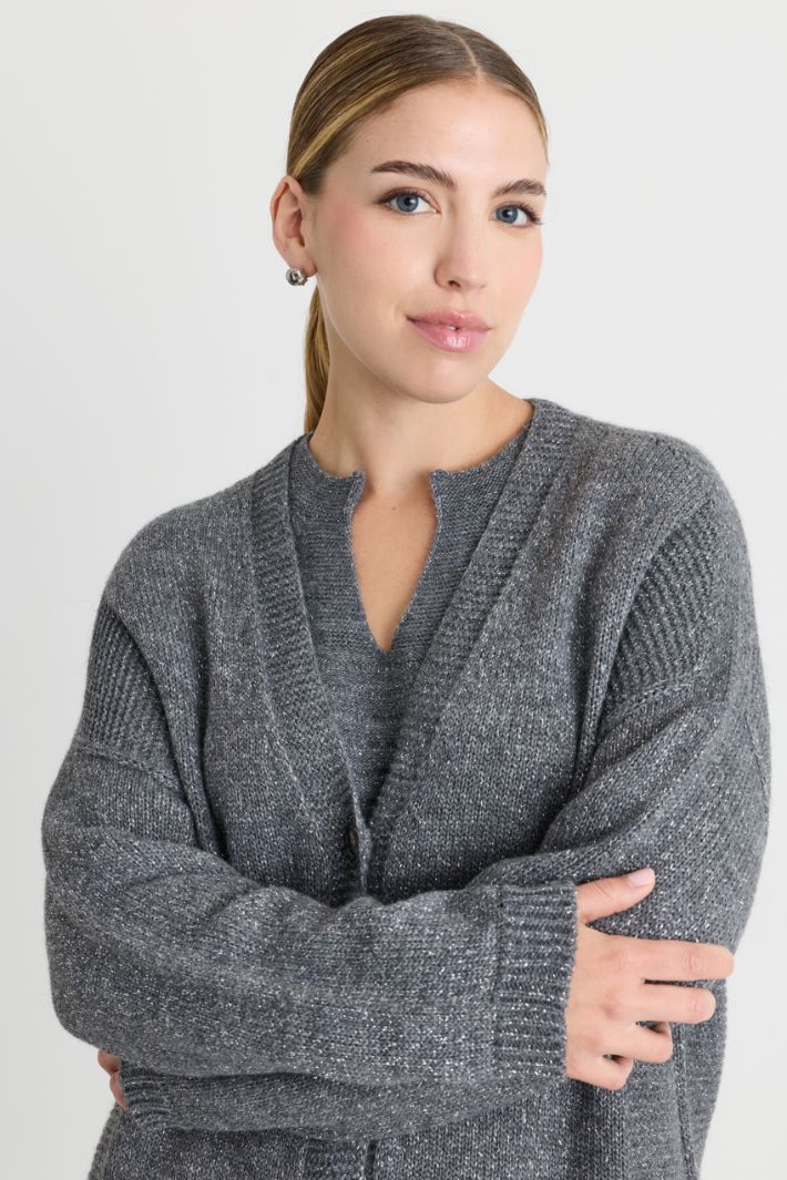 Langer Cardigan aus Lurex - GRAU - Intrend - 3